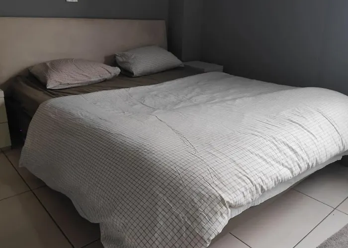 Central Station Modern Apartment